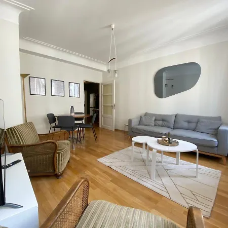 Appartement New 90M2 Flat In The Heart Of The City Center